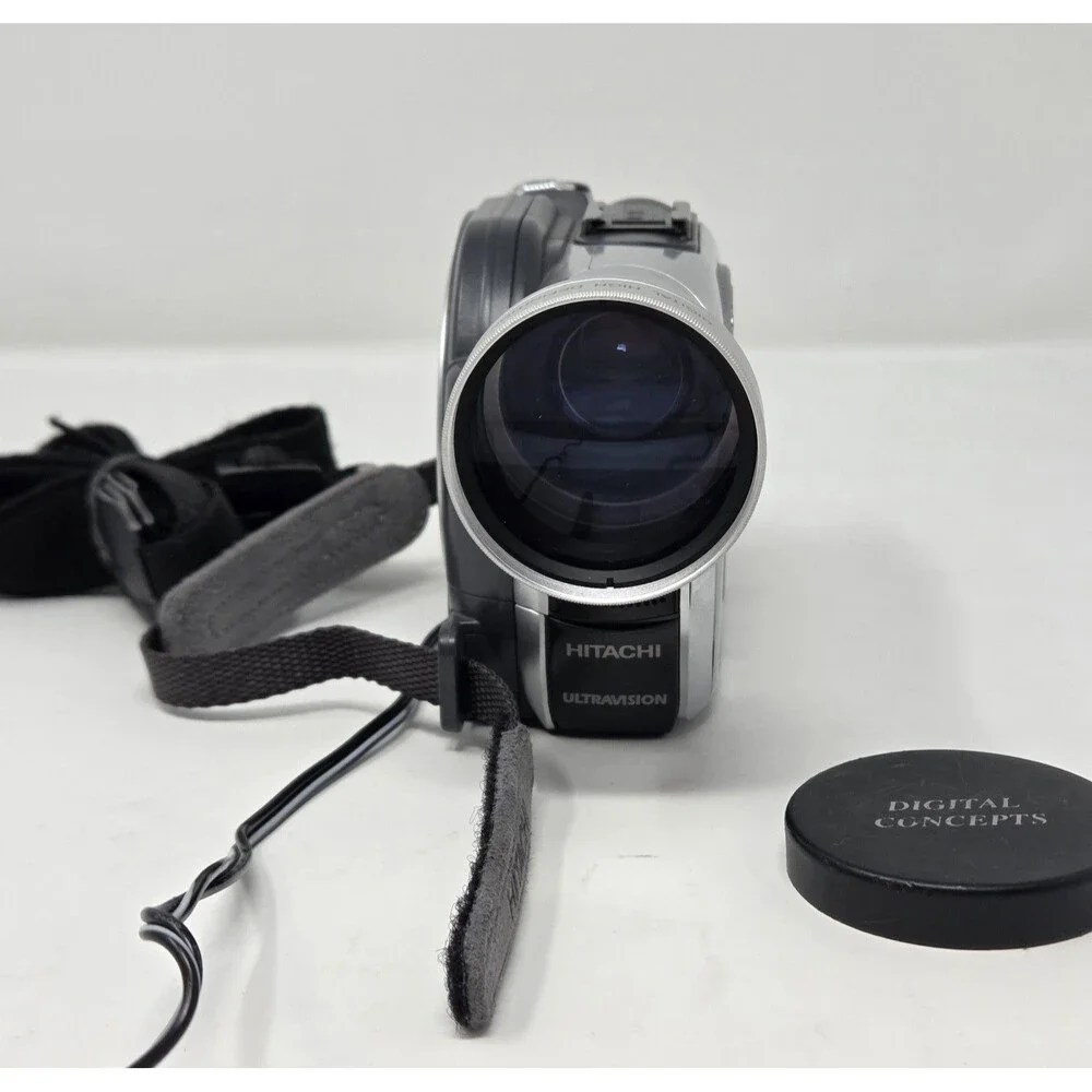 Hitachi DZ-BX35A DVD Camcorder Tested Working Bundle Remote Lenses Charger